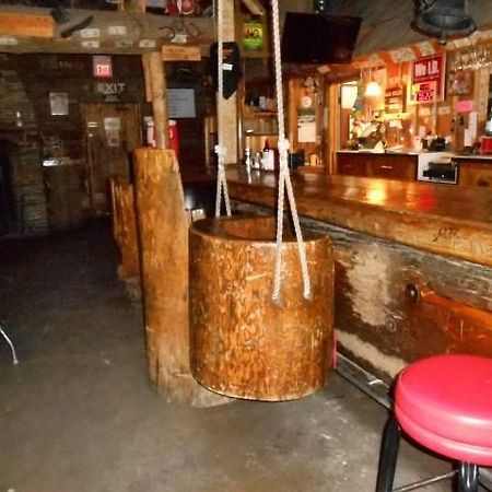 The Jack Saloon Motel Lolo Room photo